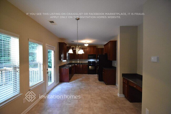 Foto del edificio - 626 Benjamin Ct