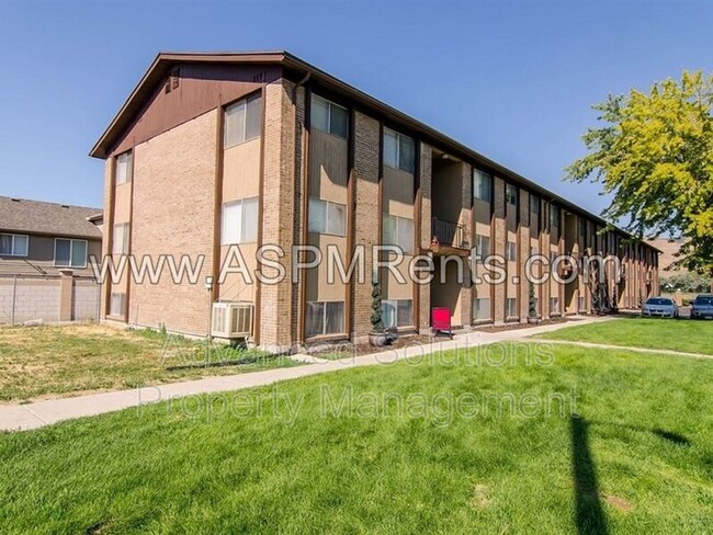 Foto del edificio - 1357 N Redwood Rd