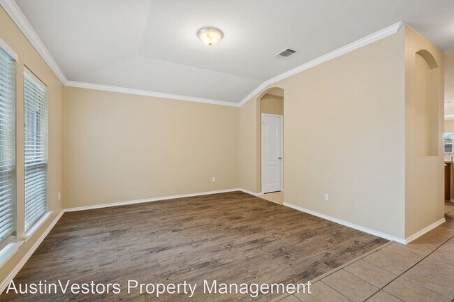 Building Photo - 4 br, 2 bath House - 612 Timothy John Dr