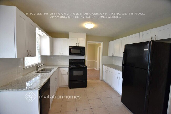 Building Photo - 5384 Pounds Dr N