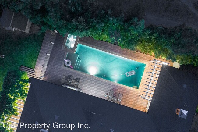 Foto del edificio - 3 br, 3 bath House - 1011 Grand ave