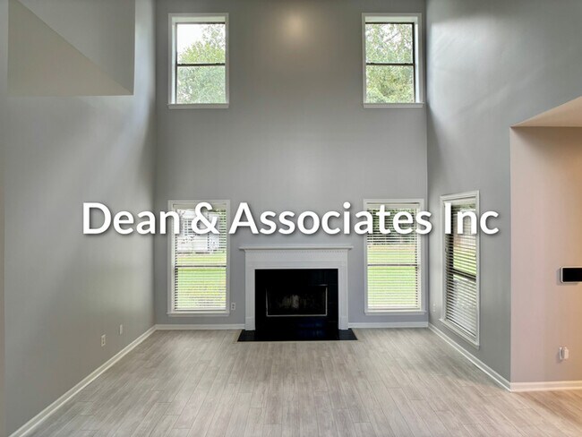 Building Photo - 653 Bentmoor Dr