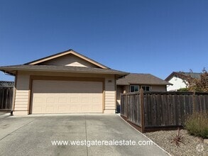 Building Photo - 18 Pelican Ct