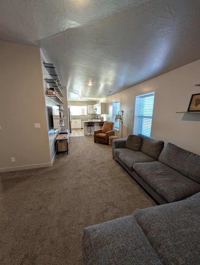 Building Photo - 1167 E Telegraph St