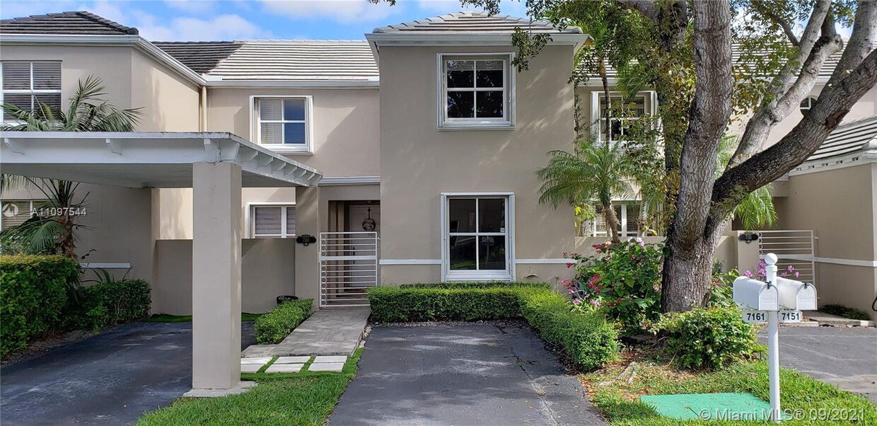 Primary Photo - 7161 SW 55th Ter W