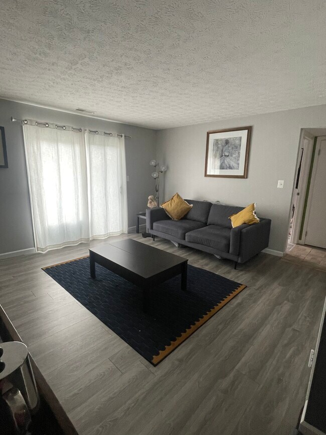 Foto del edificio - 1530 Slade Ave
