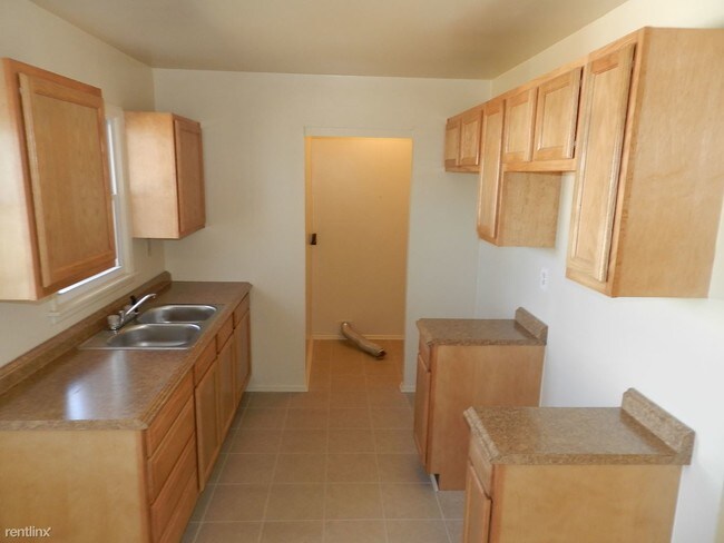 Building Photo - 3 br, 1 bath House - 5221 Rural Way