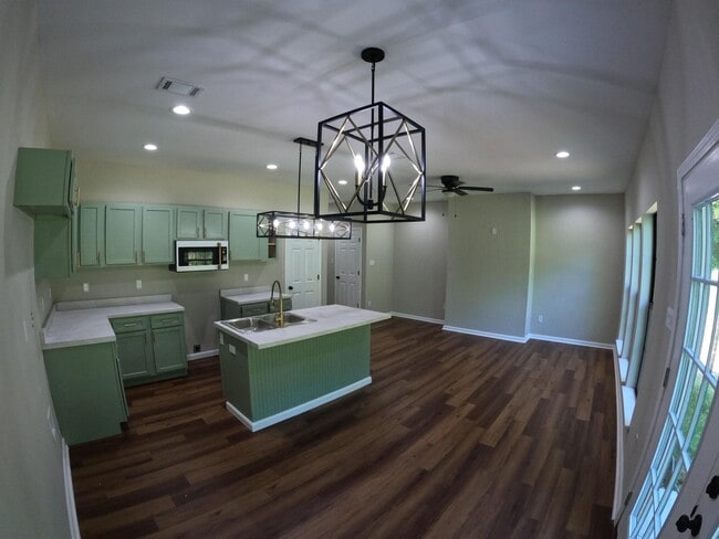 Building Photo - 1011 S Somerville St