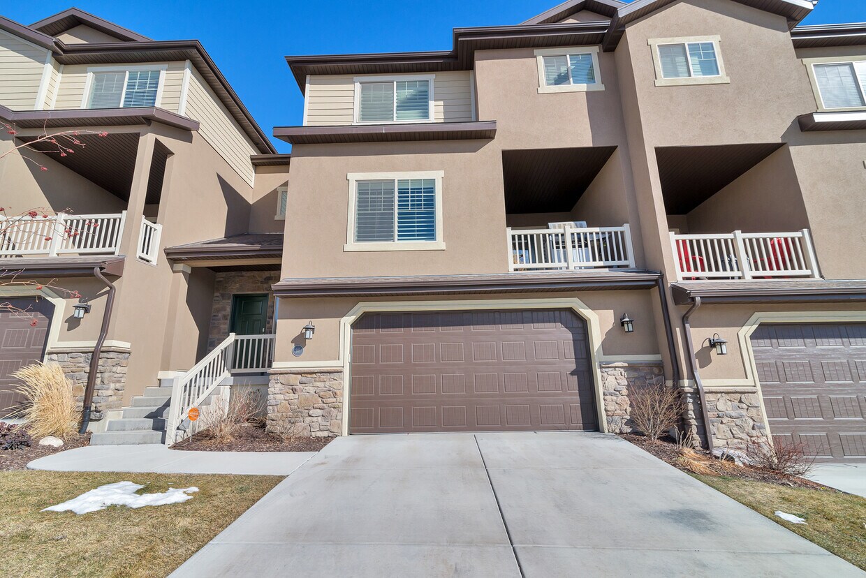 Foto principal - 911 S Aspen Pl