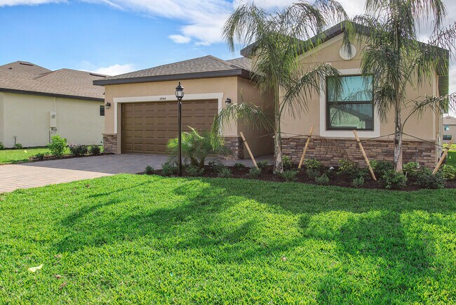 Foto del edificio - 14848 Portico Blvd
