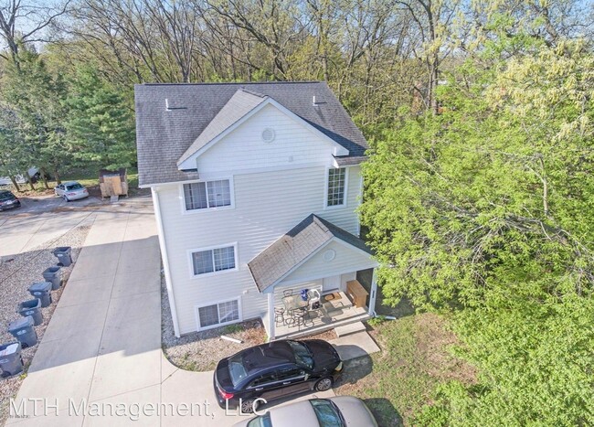 Foto del edificio - 2911-2911 Redwood Ave