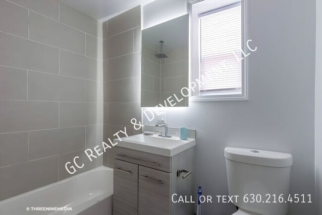 Foto del edificio - 3320 S Carpenter St