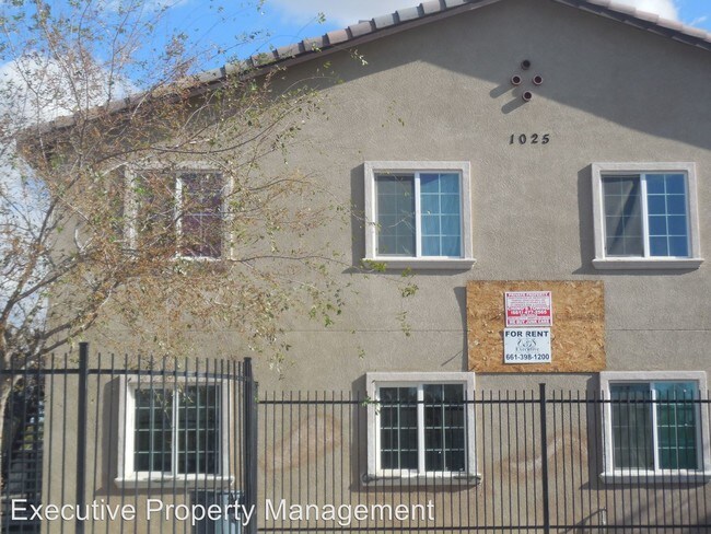 Building Photo - 1025 Beale Ave