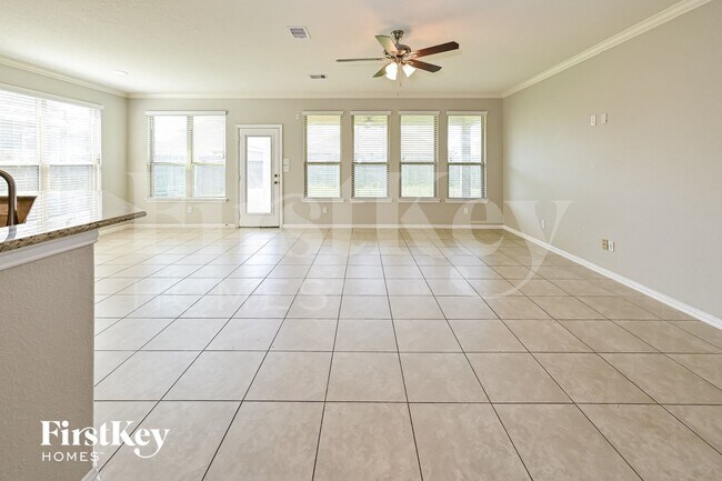 Building Photo - 4306 Apple Ln