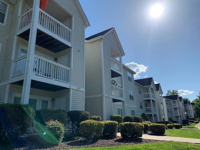 Primary Photo - Riverfront Apartment Homes