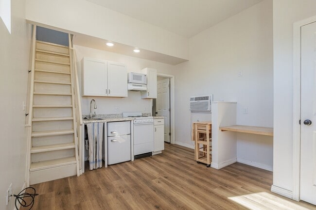 Photo - 303 Mountain View St Apartment