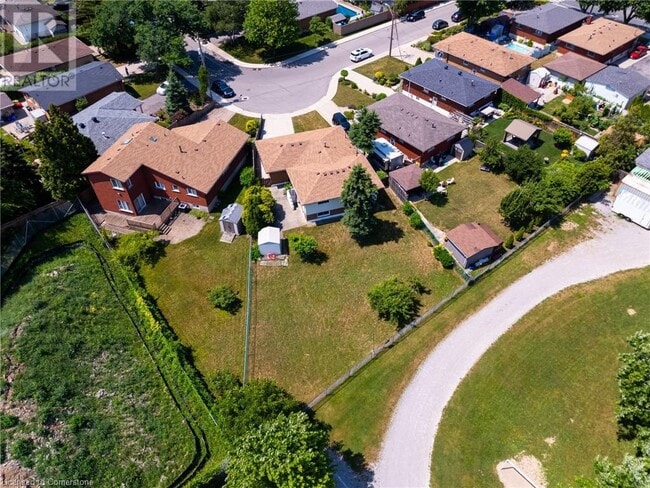 Photo du bâtiment - 84 Tyrone Dr