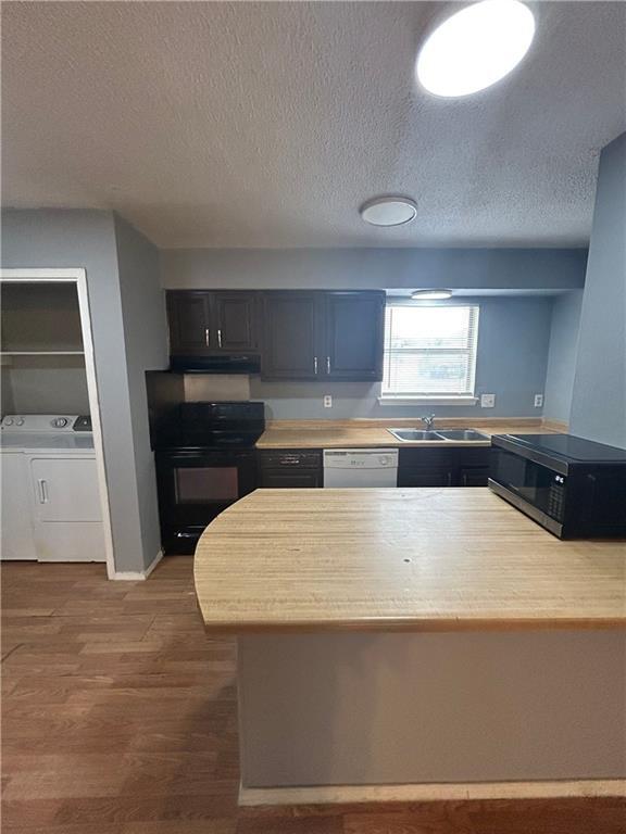 Foto del edificio - 1602 Juniper Cir