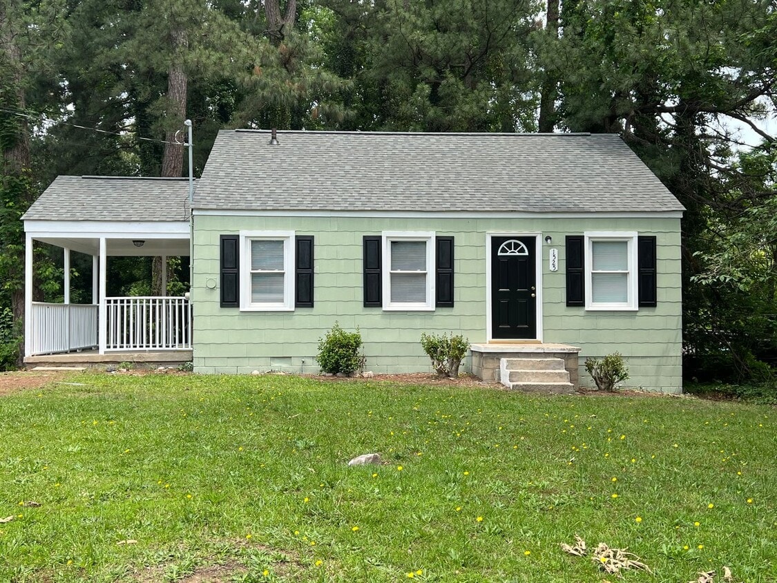 Primary Photo - RECENTLY REMODELED !!!