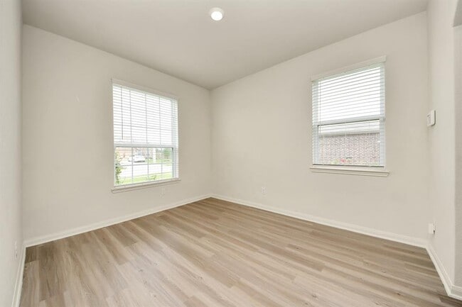 Building Photo - 12309 Regatta Ln