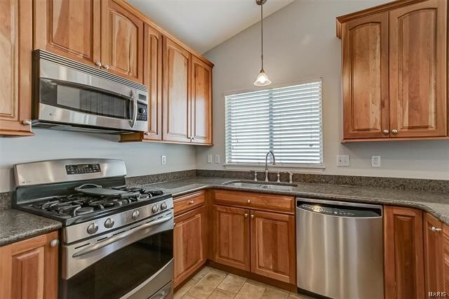 Building Photo - 16663 Chesterfield Farms Dr