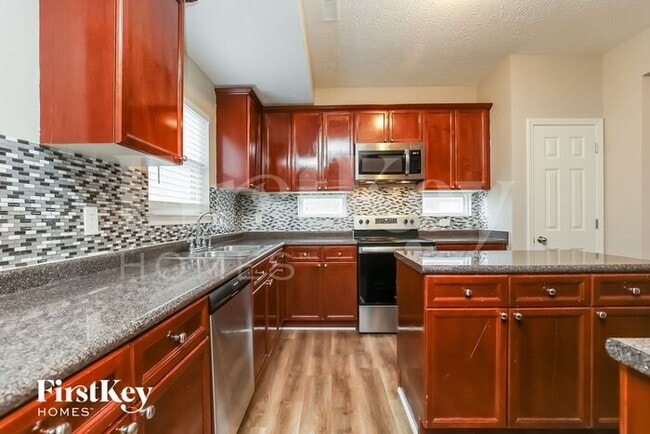 Building Photo - 2304 Haskell Dr