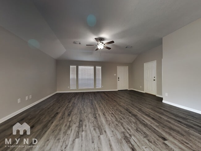Building Photo - 5497 N Buffalo Cir