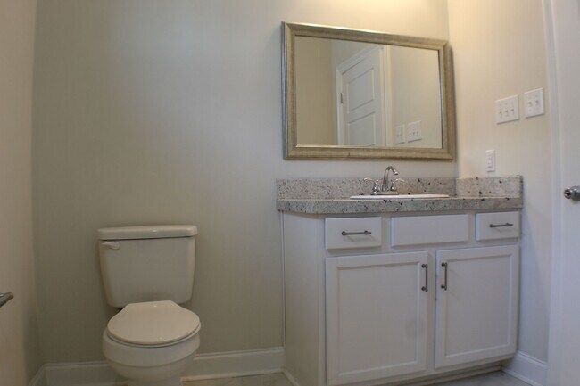 Building Photo - Home For Rent in Carlyss
