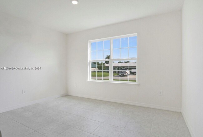 Foto del edificio - 811 SE Seahouse Dr