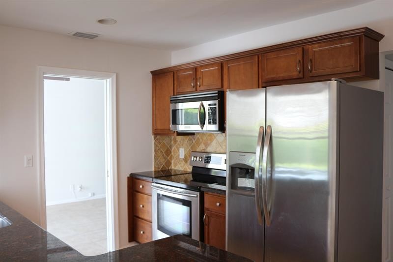 Foto del edificio - 9 Burning Tree Ln