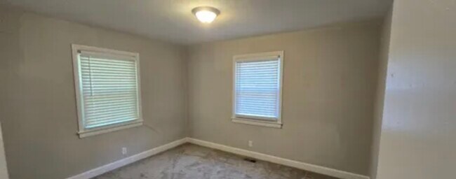 Foto del edificio - 626 N Hoover Rd