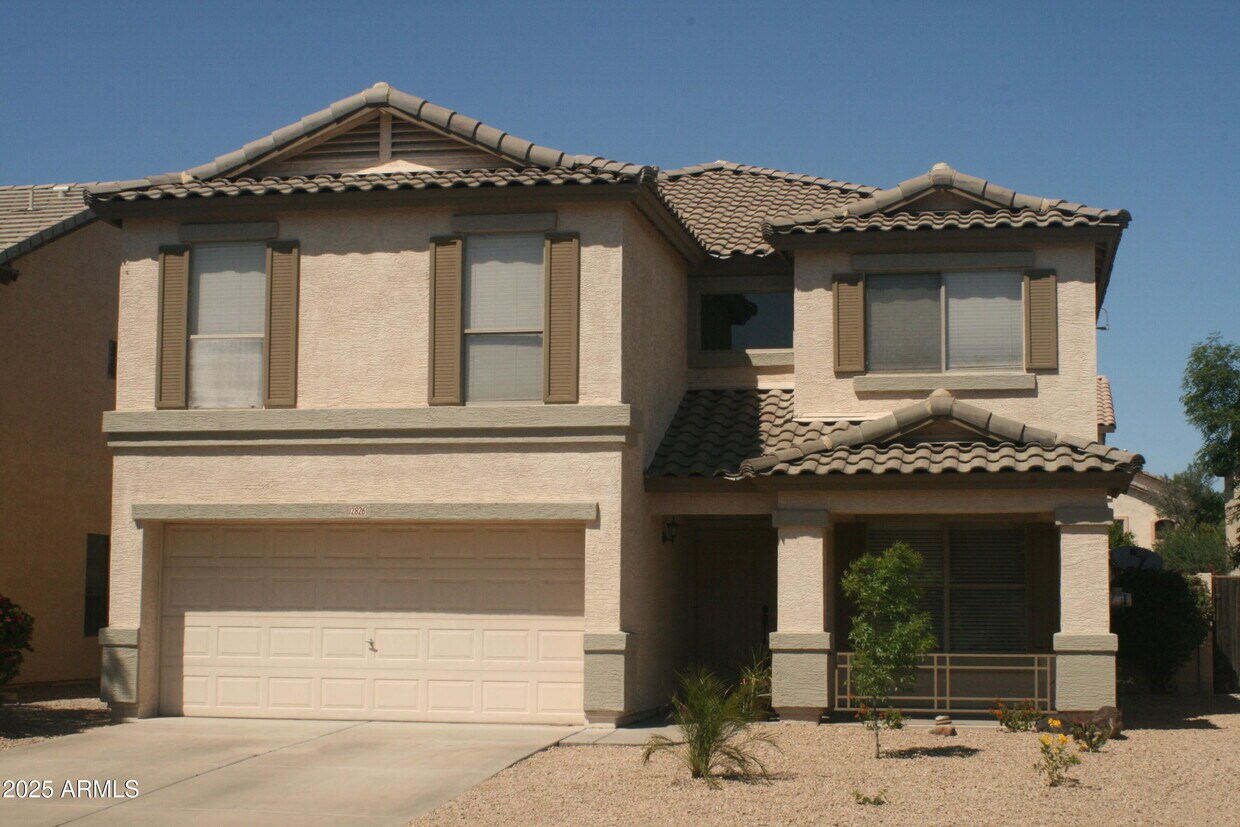 Foto principal - 12826 W Windsor Ave