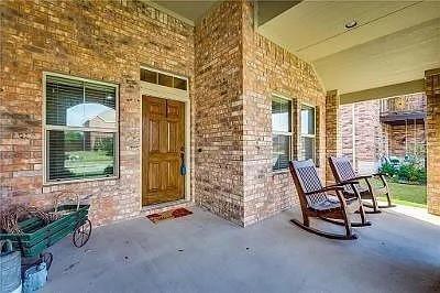 Foto del edificio - 7336 La Mancha