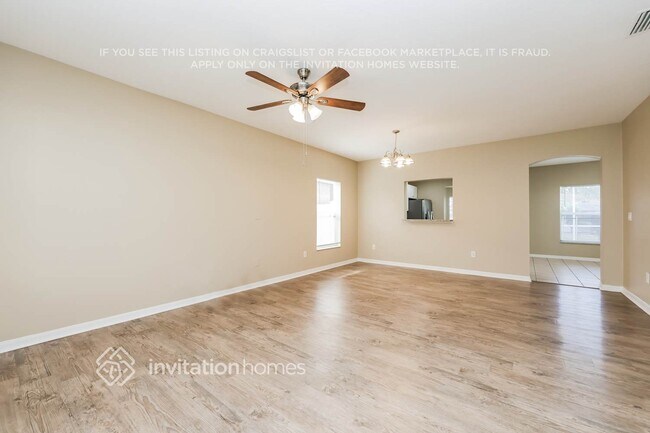 Foto del edificio - 12625 Bramfield Dr