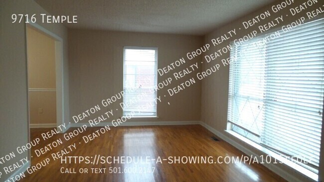 Foto del edificio - 9716 Temple-