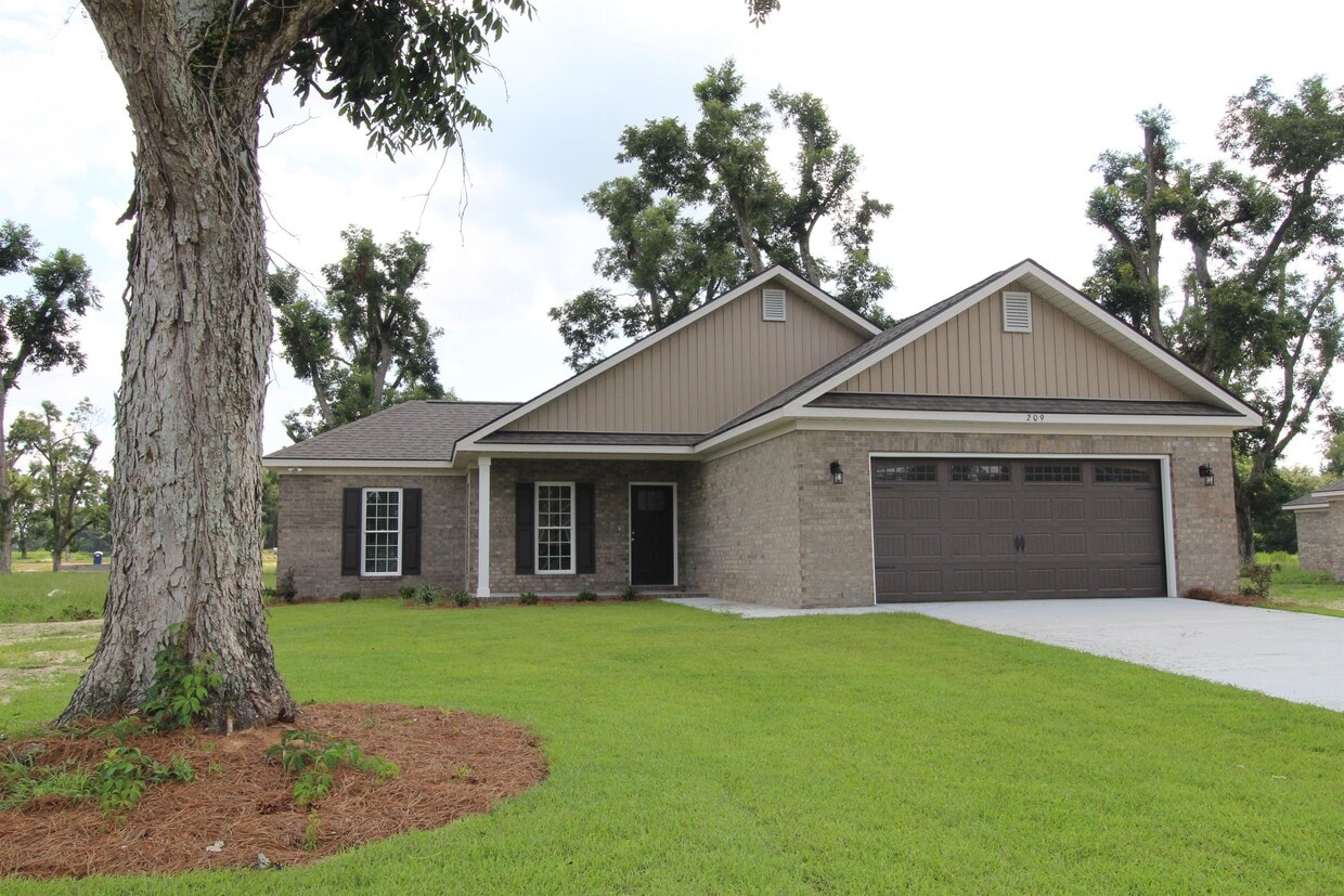 209 Silverthorn Dr, Brooklet, GA 30415 House Rental in Brooklet, GA