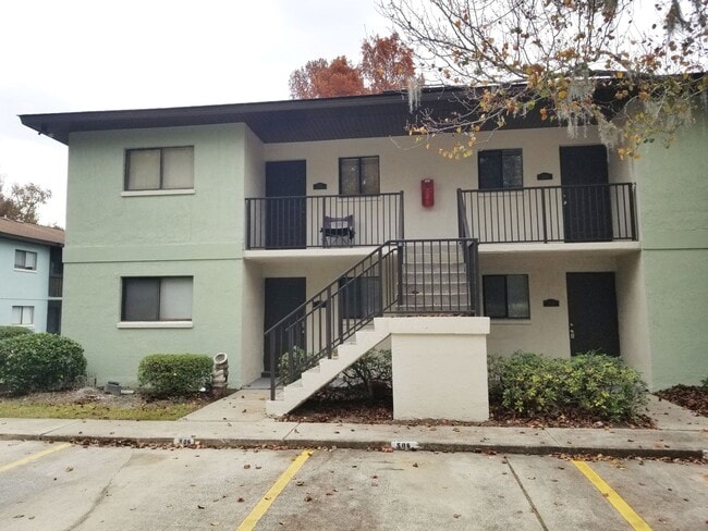 Building Photo - *MUST SEE* Southside Condo with Pool