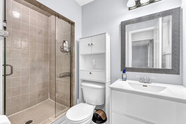 Building Photo - 362 Baverstock Crescent