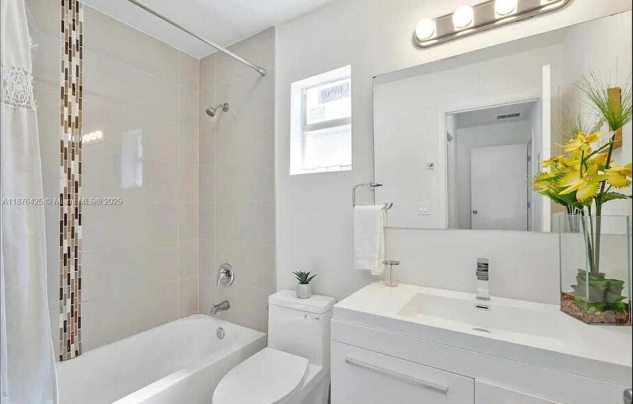 Foto del edificio - 1867 NW 46th St
