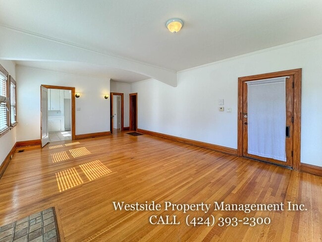 Building Photo - 1315-1317 1/2 N. Stanley Ave.-1315