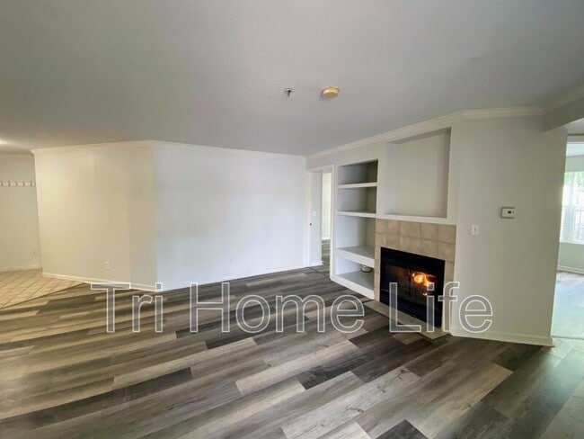 Building Photo - 12158 W Dorado Pl