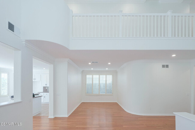 Building Photo - 3064 Ferncrest Pl