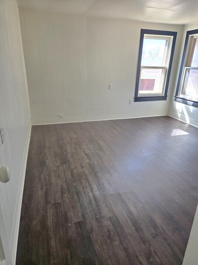 Foto del edificio - 714 N Ave C