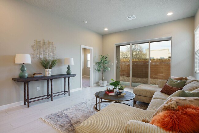 Foto del edificio - 3289 Oakmount Dr SE