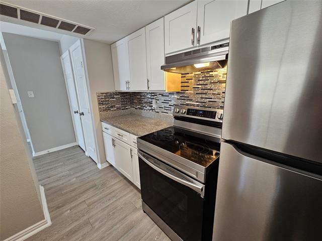 Building Photo - 7431 Holly Hill Dr