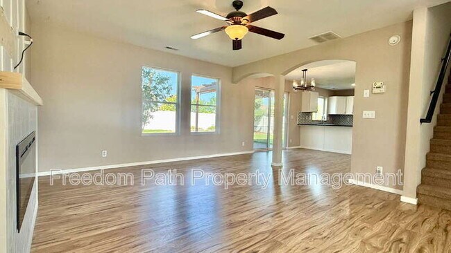 Building Photo - 3783 Pandion Dr