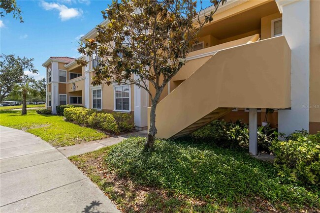 Building Photo - 1010 Villagio Cir