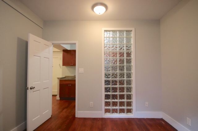 Primary Photo - 16 Waverly Pl