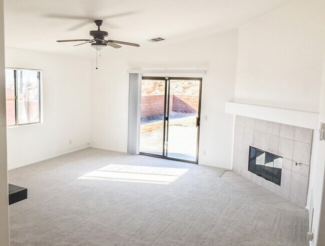 Building Photo - 12417 Avenida Alta Loma