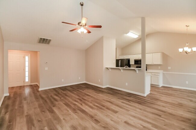 Foto del edificio - 1500 Logan Ln